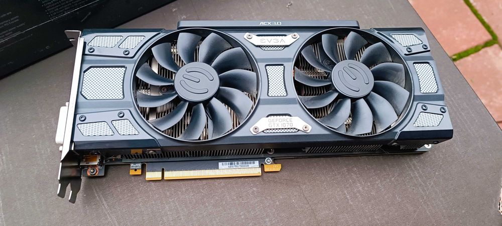 Vand EVGA 1070 8GB with box