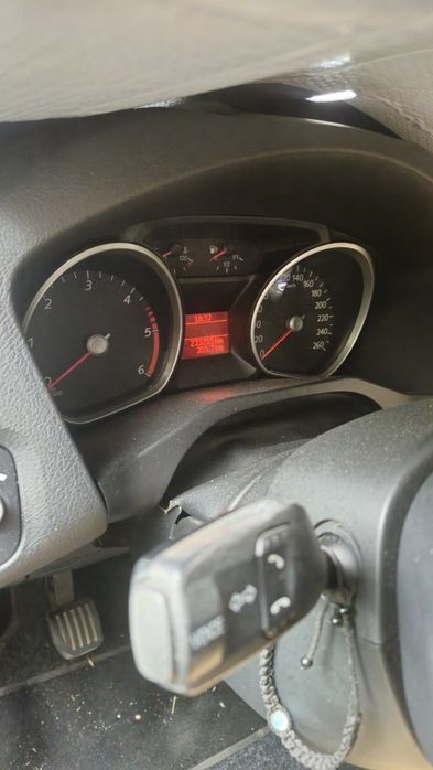 FORD Mondeo 2010 — imagine 2