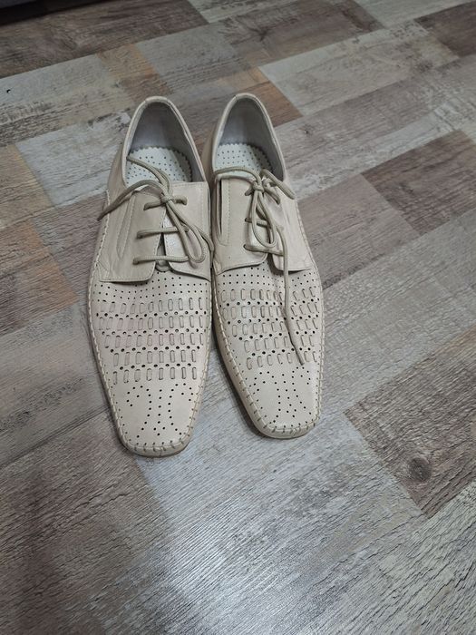 Pantofi barbatesti.