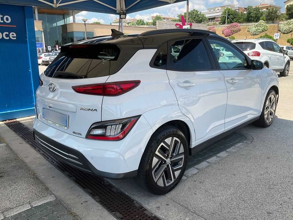 Hyundai Kona Electric 204ks 64kwh Exellence