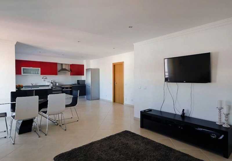 Дава се под наем Двустаен апартамент в Пловдив, Каменица 2 - 60 кв.м за 265.2 € - Снимка #2