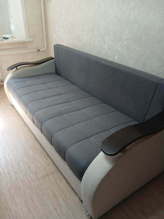 Продам диван в хорошем состоянии