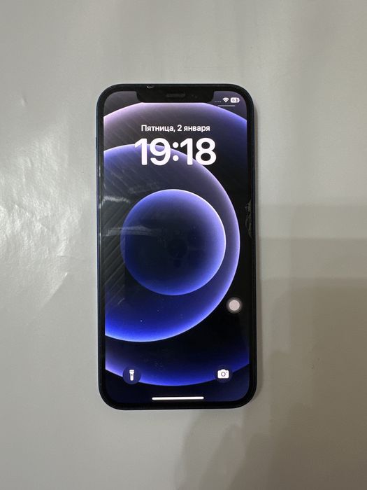 Продается  бу Айфон 12 /64 гб
