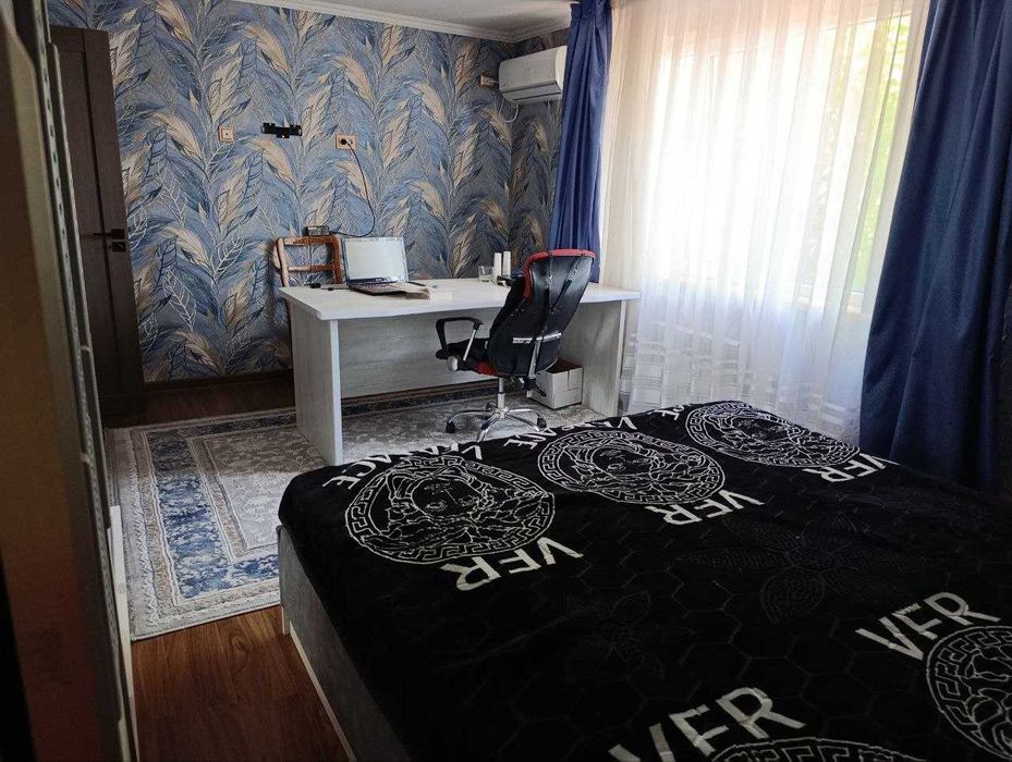 Дача с круглогодиным проживанием 10 соток, бассейн, сауна. Паркент=