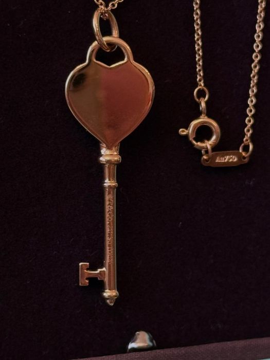 Продам подвеску Ключ от Тиффани оригинал.