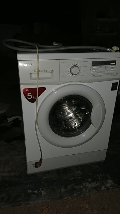 Продам стериалную машинку LG