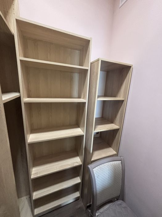 Продаю шкафички и столик