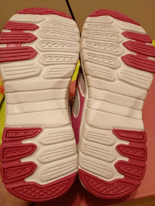 Adidași de fete nr.34