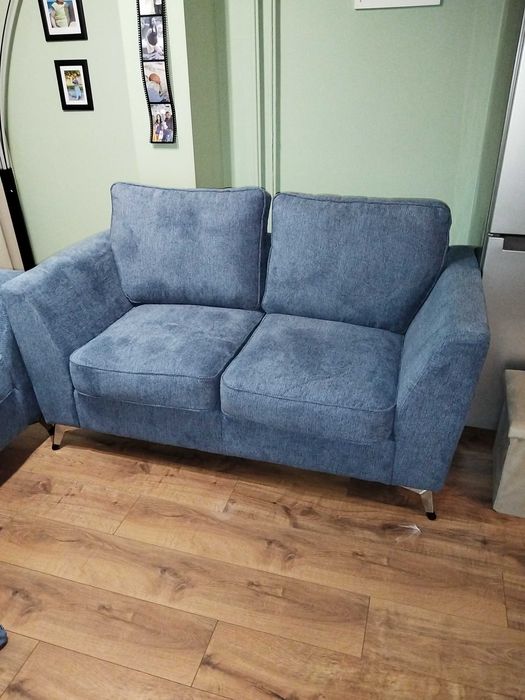 Продавам НОВ диван