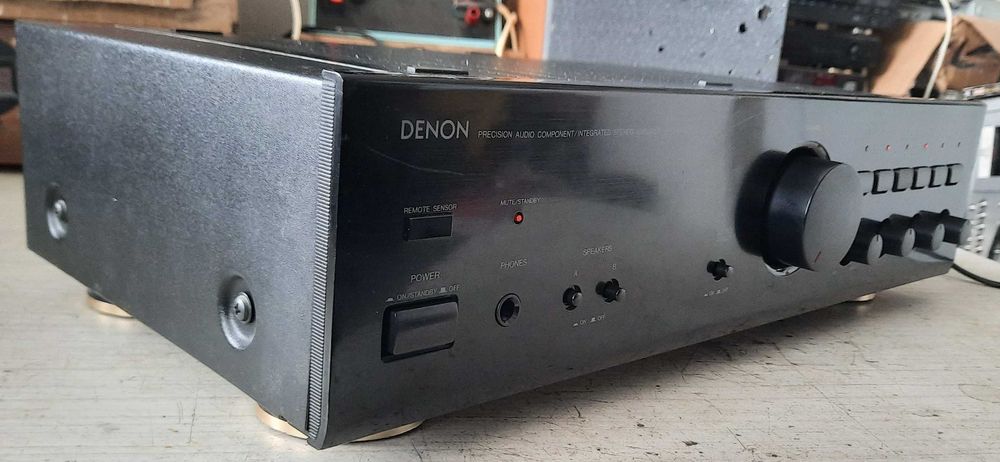 Продавам усилвател Denon pma-425-r