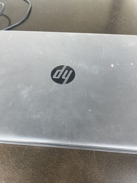 HP ноутбук продается срочна