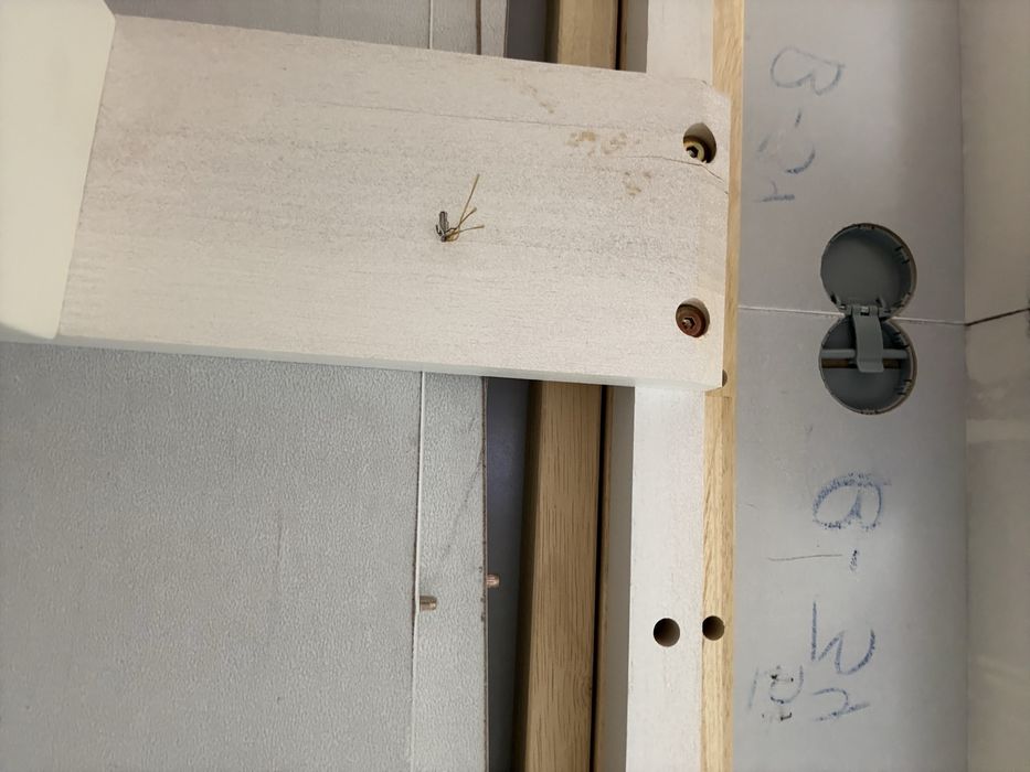 Стол для гостиной