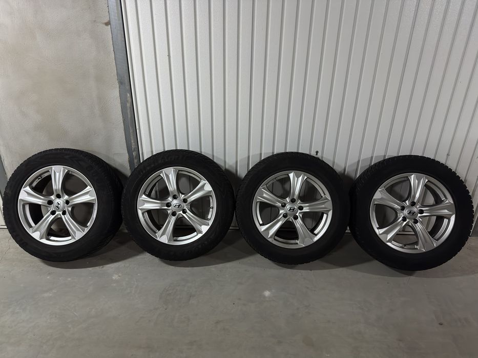 Лети джанти 18 цола 5x114.3 със зимни гуми235/60/18 от Hyundai SantaFe
