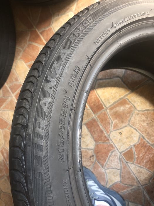 215 45 16 Bridgestone de vara