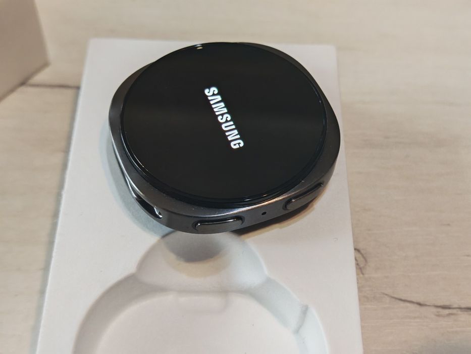 Като нов Samsung Galaxy Watch 8 44mm Гаранция