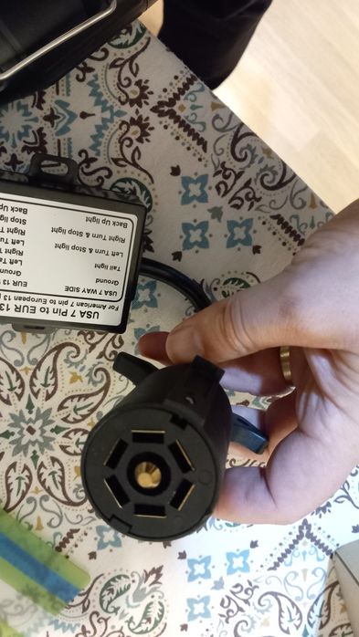 Conector remorca 7 USA la 13 Europa