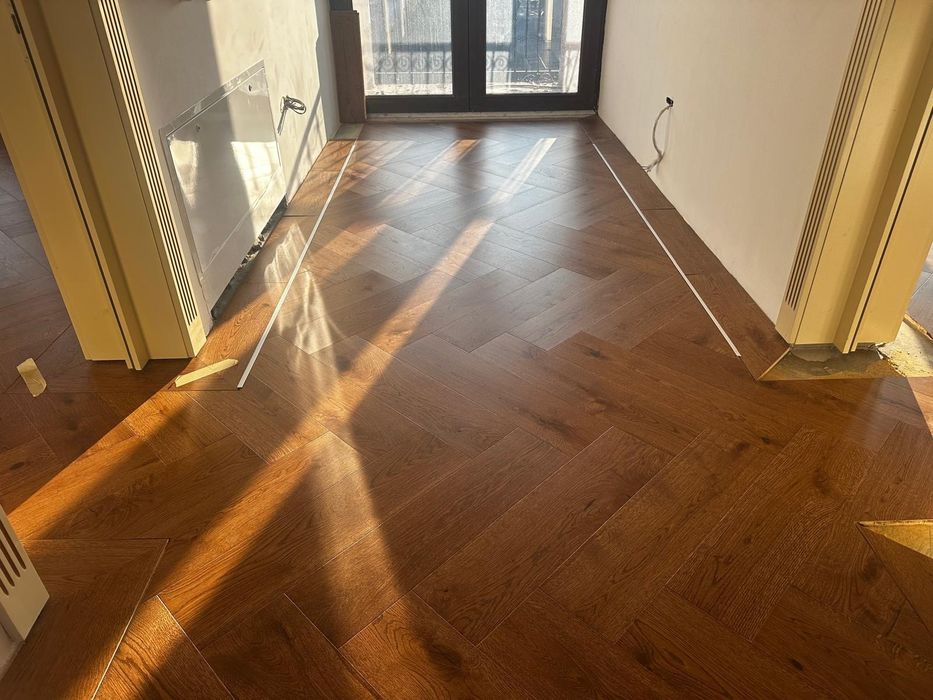 Disponibil. Execut lucrări interioare și exterioare