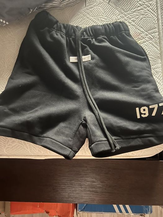 Essentials къси панталони/гащи