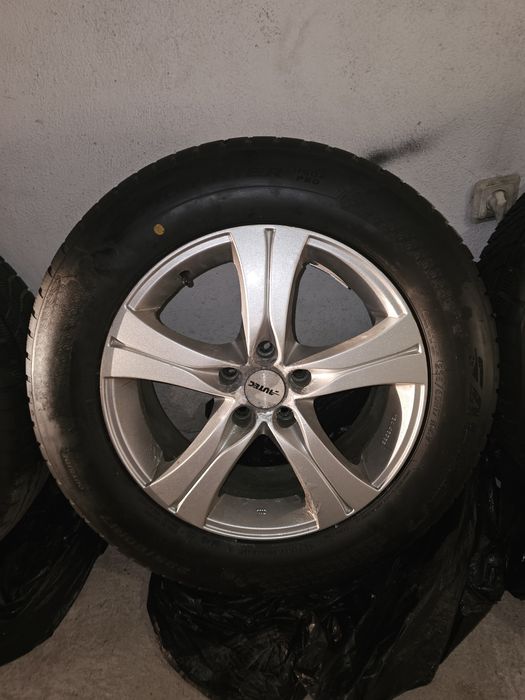Зимни гуми с джанти 235/60R17 Falken eurowinter HS02 PRO