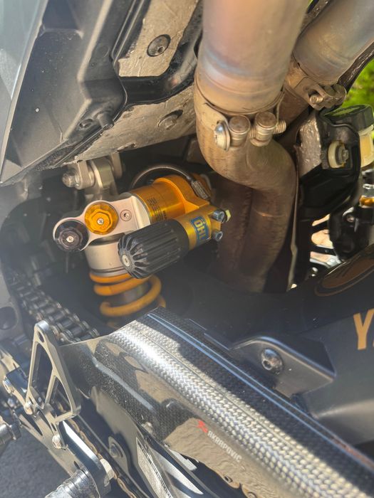 Yamaha R1 RN19 2007 – Power Commander / Ohlins / Akrapovic / Quickshifter