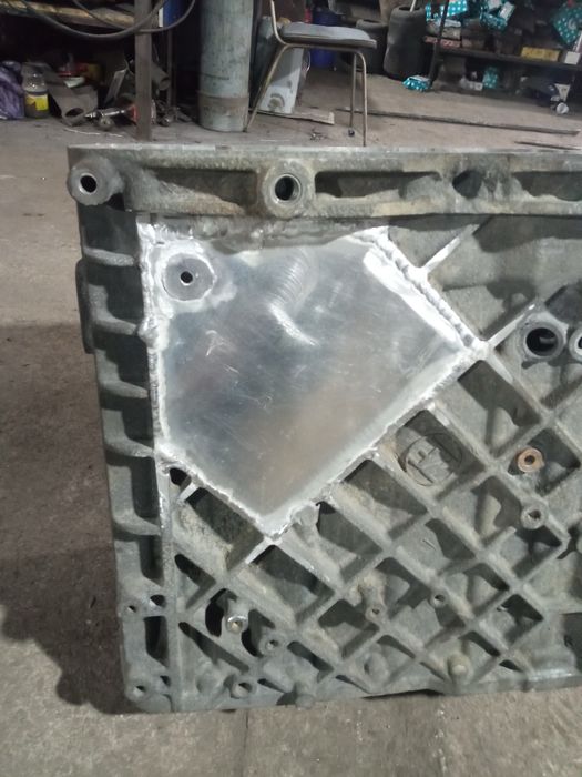 Сварка  топливных баков  Даф Вольво