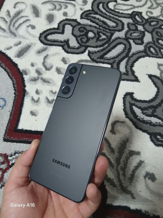 Samsung s22 plus 8/256