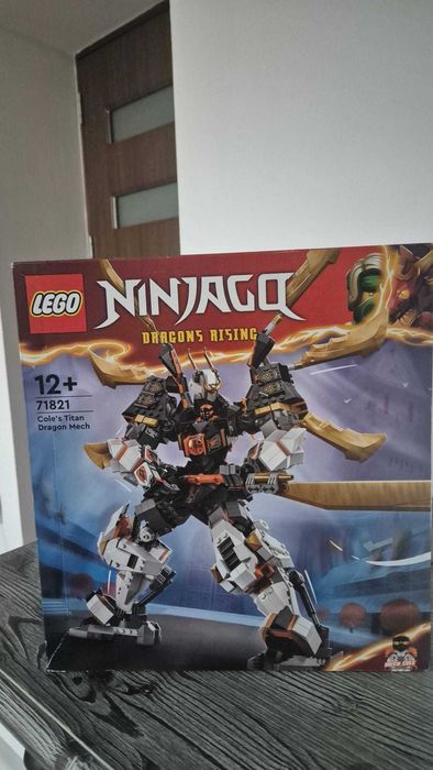 LEGO Ninjago Cole’s Titan Dragon Mech 71821 – 1055 piese – Sigilat!