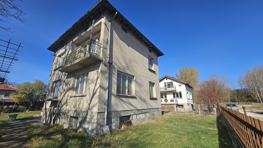 Продава се Къща в с. Габер, Област София-област - 120 кв.м за 1084 €/кв.м - Снимка #2