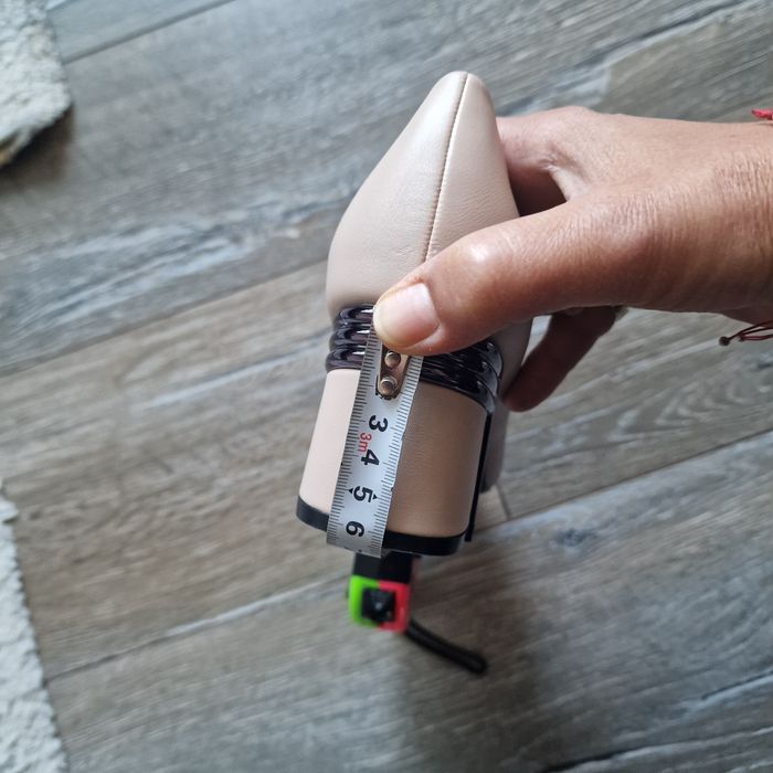 Дамски обувки бежово