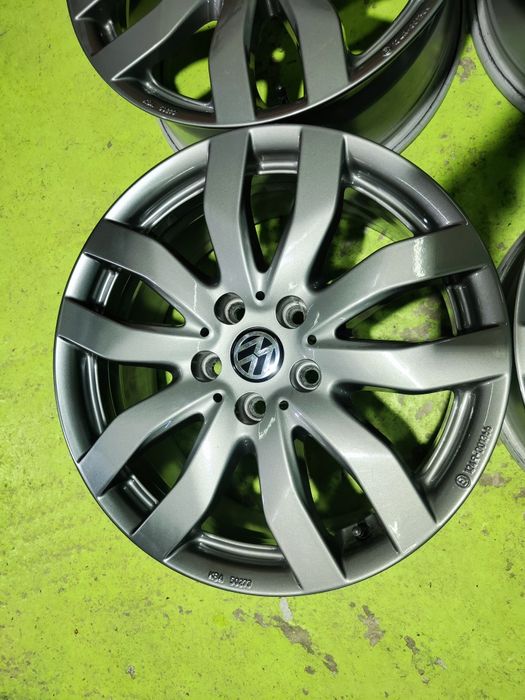 17 5x112 Vw Golf Touran Caddy Audi A3 лети джанти 5х112