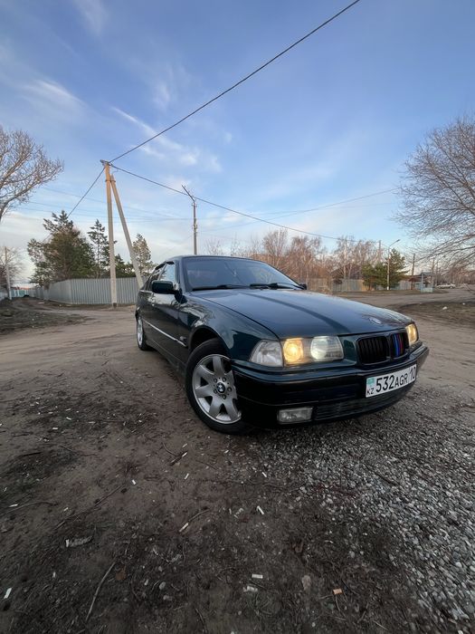 Продам бмв е36 318i