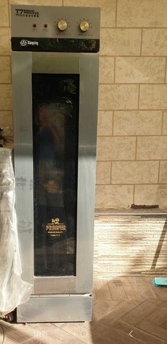 Печка электрическая и расстоячный шкаф