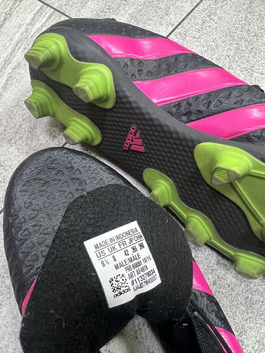 Продам бутсы адидас ориг