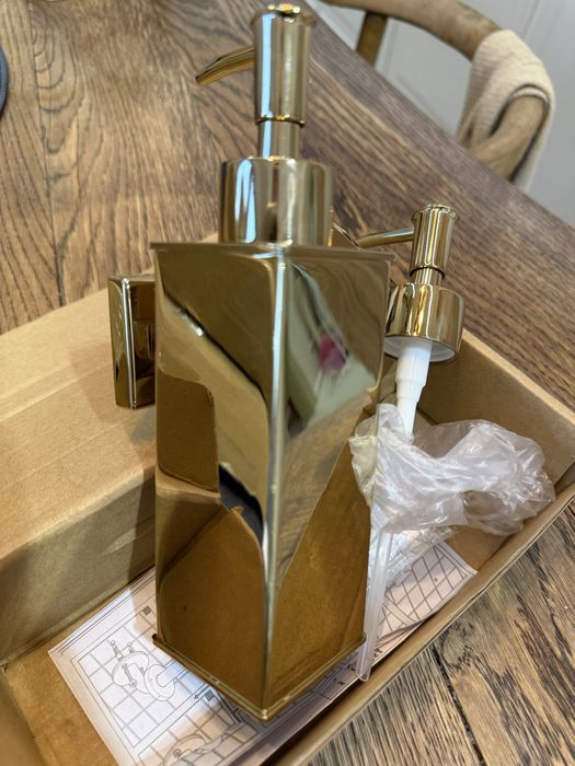 Dispenser de sapun inox gold