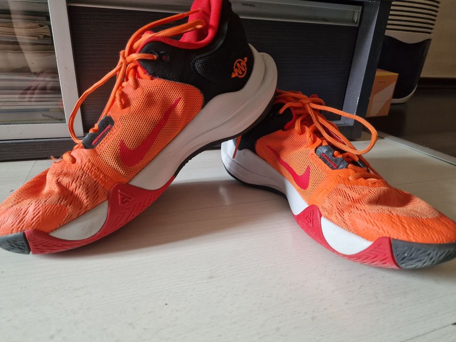 Nike Мъжки баскетболни маратонки 44 номер