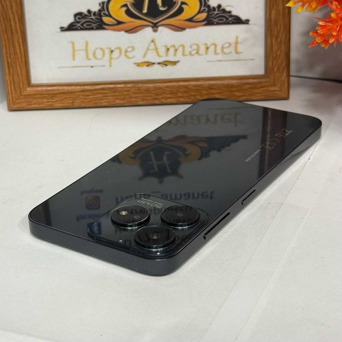 Hope Amanet P2 ZTE Blade V50 256/4GB