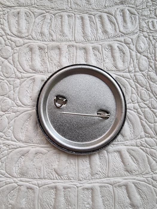 Значки на рюкзак.  Рок значки