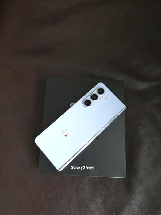SAMSUNG Galaxy Z Fold5