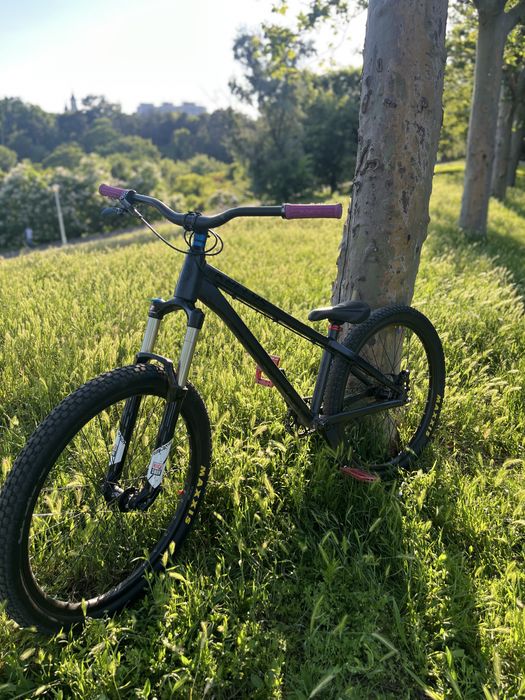 Bicicleta kellys whip 30 aproape noua