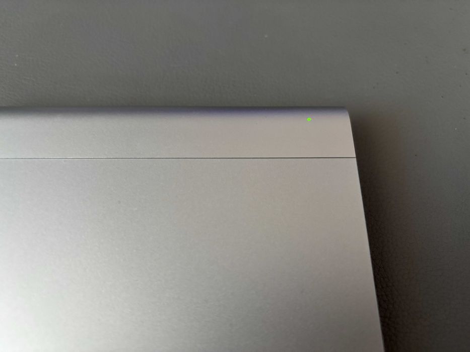 Apple Trackpad Bluetooth A1339 impecabil