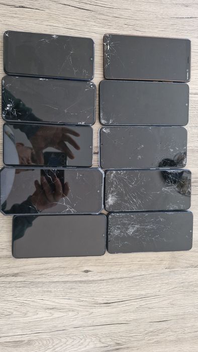 Lot telefoane defecte