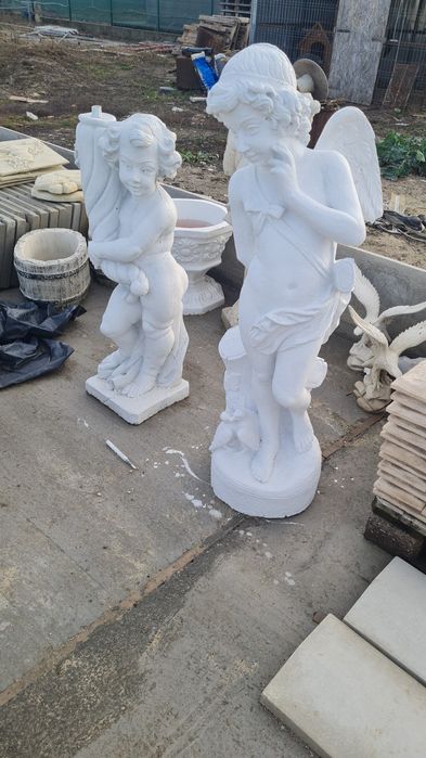 Decorațiuni grădină din beton (pitici, figurine statuiete)