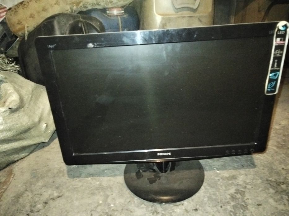 Продам     мониторы