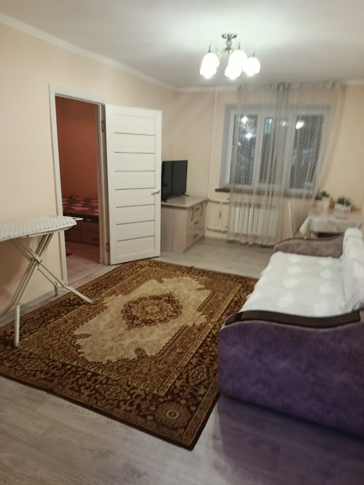 Сдам 2комнатную, Толе би/Сейфуллина. Срочно!