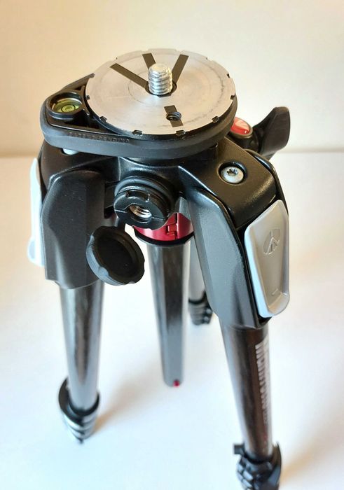 Карбонов статив Manfrotto MT055CXPRO4