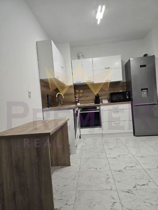 Продава се Двустаен апартамент в Варна, Център - 70 кв.м за 3558 €/кв.м - Снимка #3