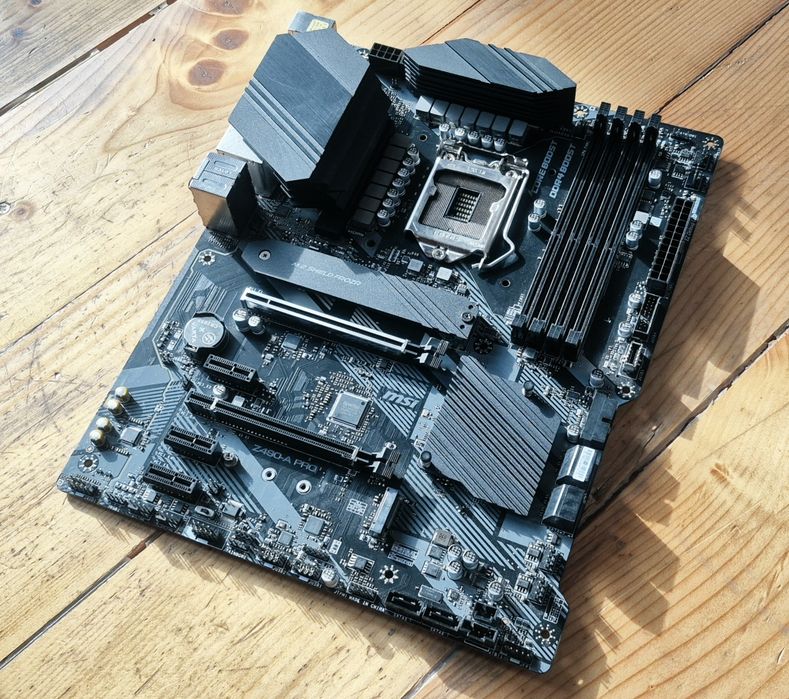 Placa baza gaming MSI Z490 A PRO socket 1200 Full Box