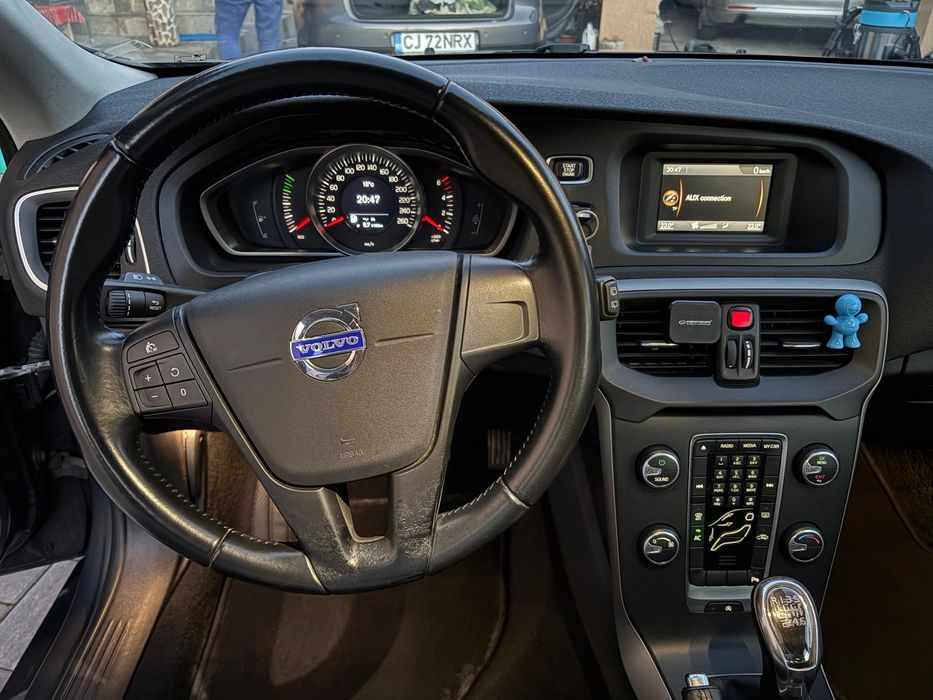 Vand volvo v40 d2 an 2014 adusa din Belgia in 2024