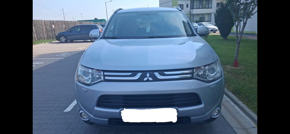 MITSUBISHI Outlander 2013 — imagine 2