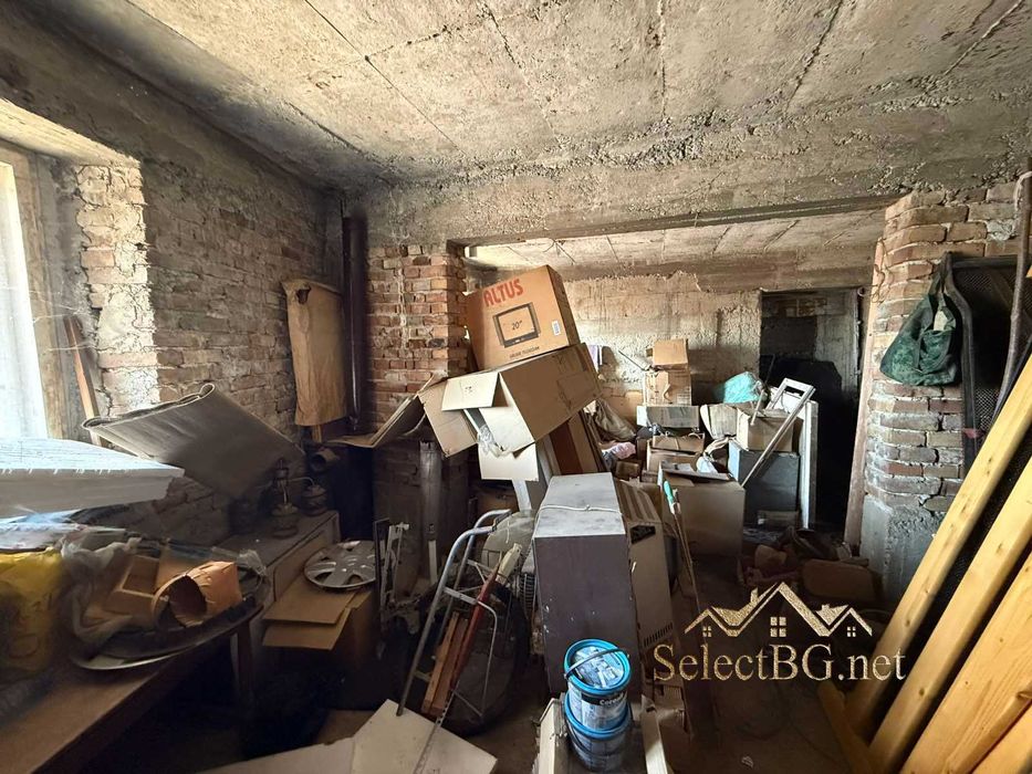 Продава се Къща в Велико Търново, Варуша - 250 кв.м за 1680 €/кв.м - Снимка #14